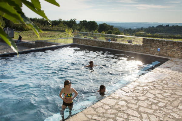 Regroupement familial dans un lieu insolite aux Collines de Sainte Féréole